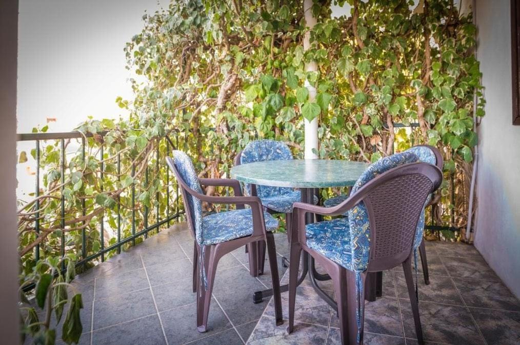 Apartmani Gradac Gradac  Buitenkant foto